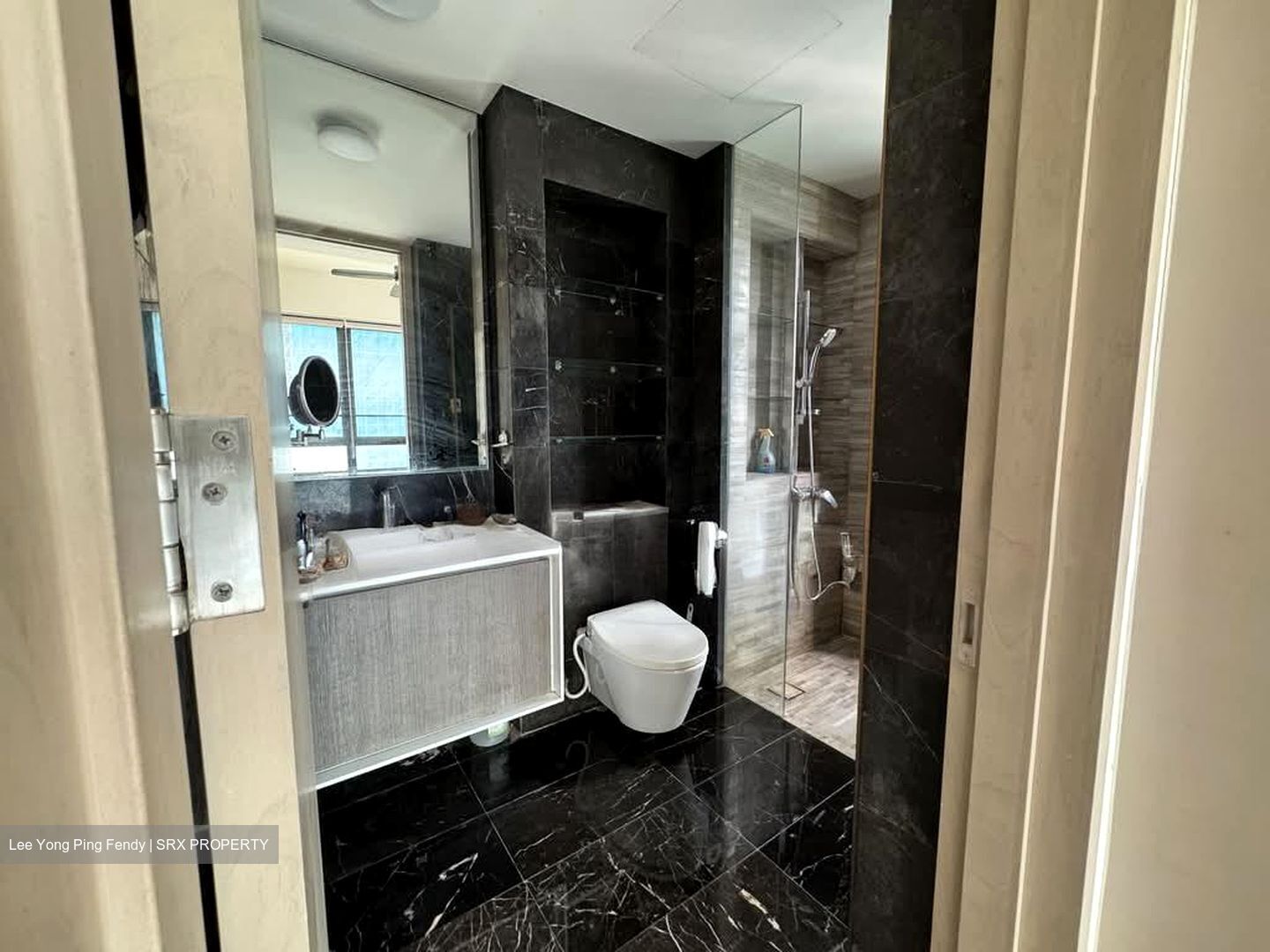 J Gateway (D22), Condominium #584570871